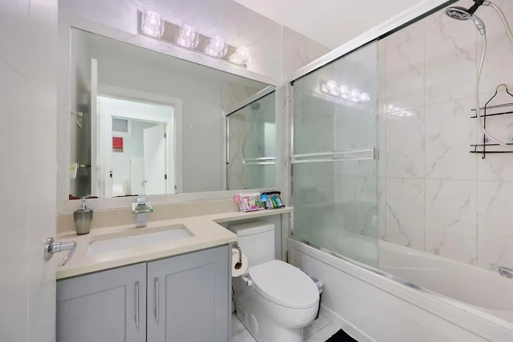 Apartment Basement Suite In Vancouver